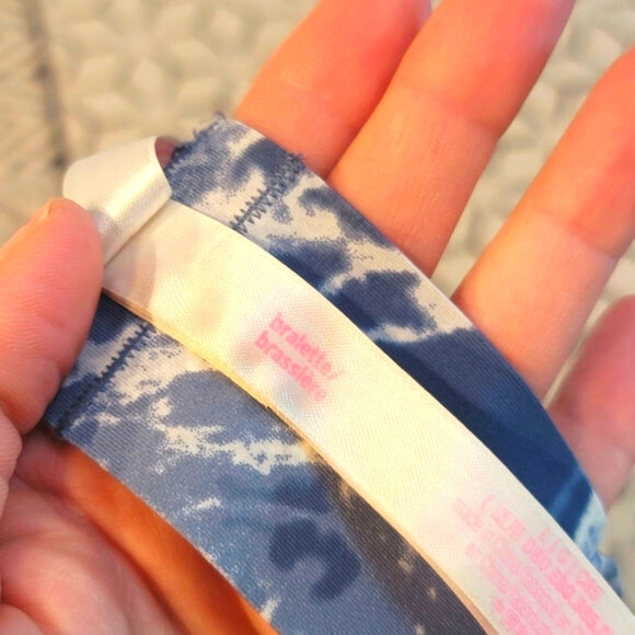 VS PINK BLUE MARBLE BONDED TRIANGLE BRALETTE, SZ LARGE - Picture 12 of 13